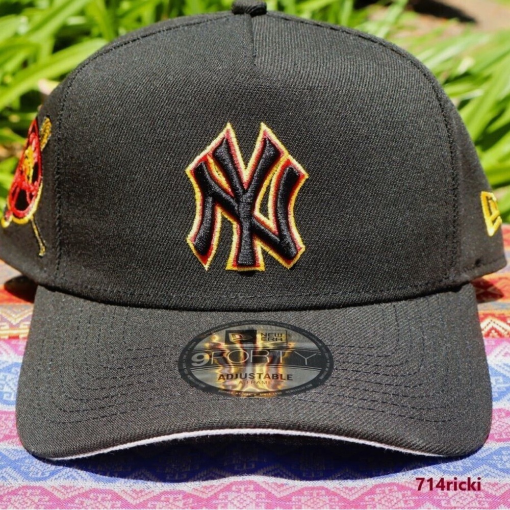 Black Yankees Baseball Cap - Picture 6 of 7